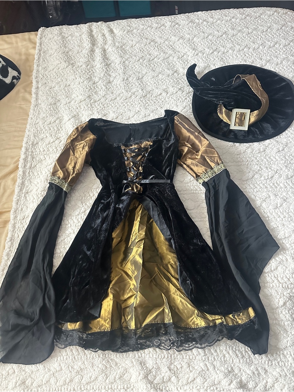 Black and Gold Witch Costume Dress with Hat